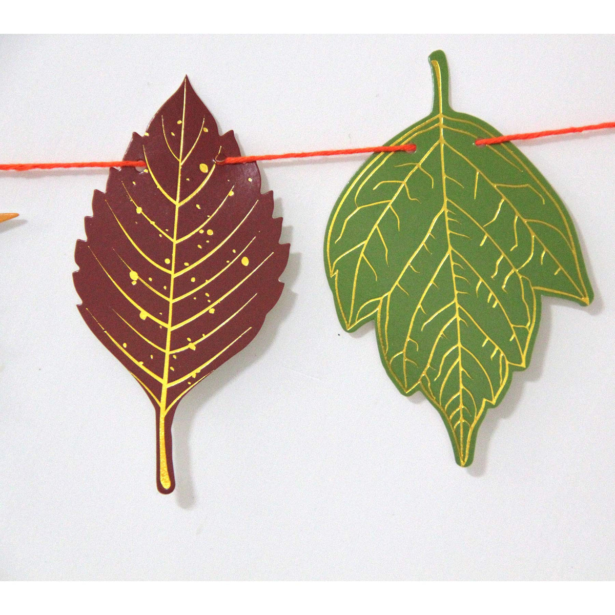 Thanks Giving Banners(Pre-Assembled)Fall Maple Leaves Pumpkins Turkeys Banner for Thanksgiving Day, Happy Thanksgiving Fall Party Sign Banner Garland Decoration for Mantle Dinner Table Fireplace